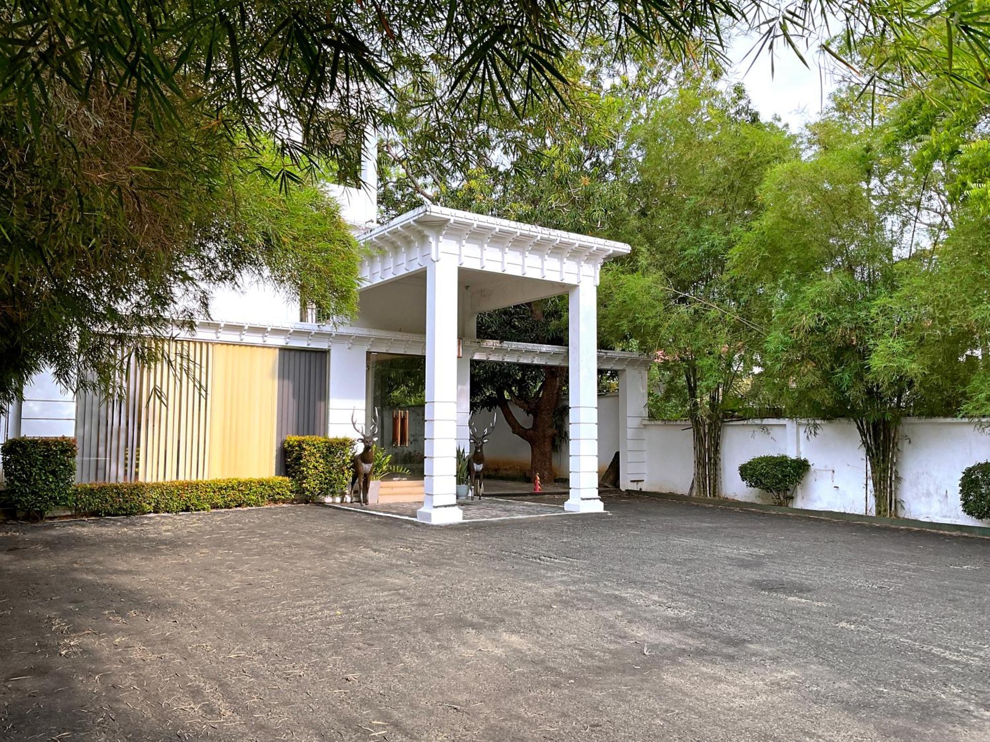 Grand Detagamuwa Hotel Kataragama Exterior foto