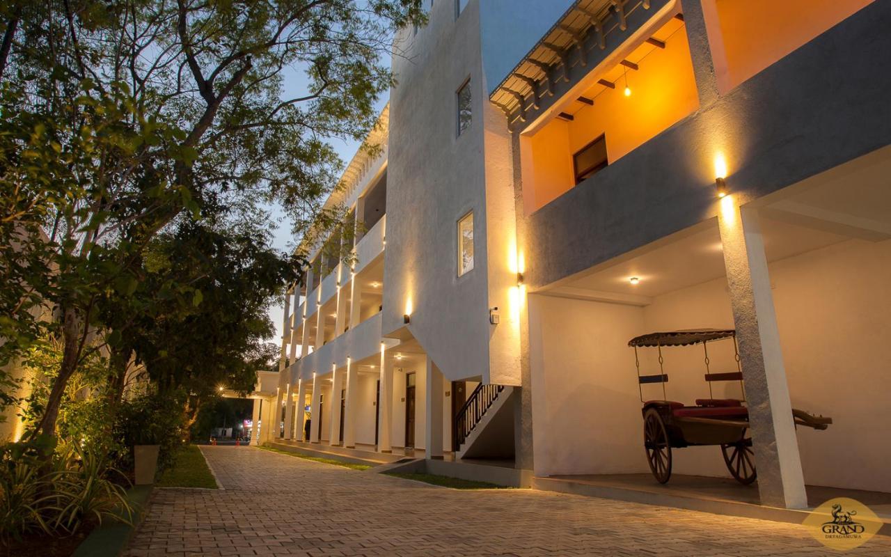 Grand Detagamuwa Hotel Kataragama Exterior foto